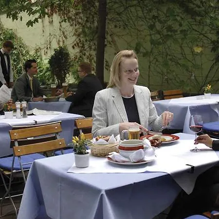 玛丽蒂姆慕尼黑酒店 酒店 4*